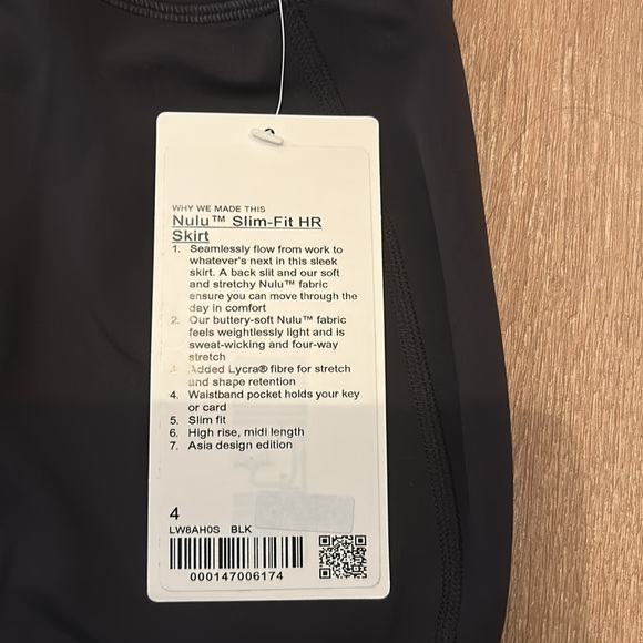 NWT Lululemon Nulu Slim-Fit High-Rise Skirt - Size 4 - Picture 2 of 5